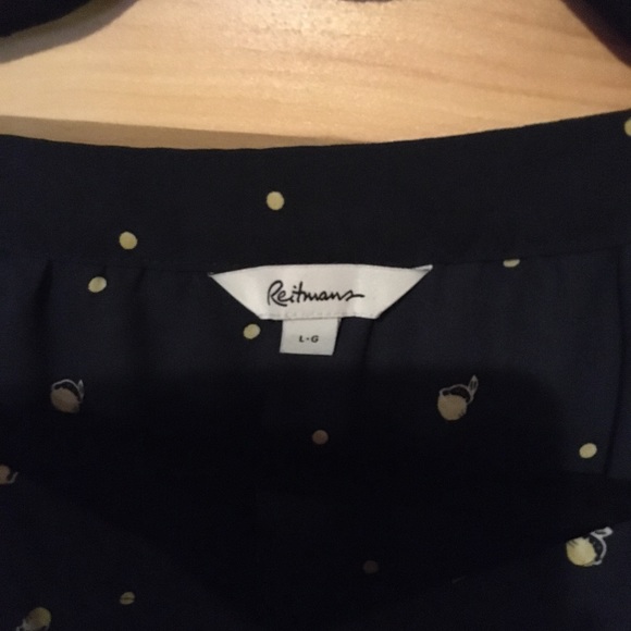 Cap sleeved blouse - Picture 2 of 3